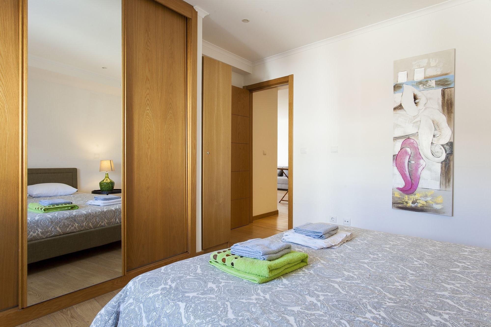 Apartment Charming Intendente Ii By Homing